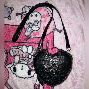 emo/goth urban outfitters heart chains crossbody bag